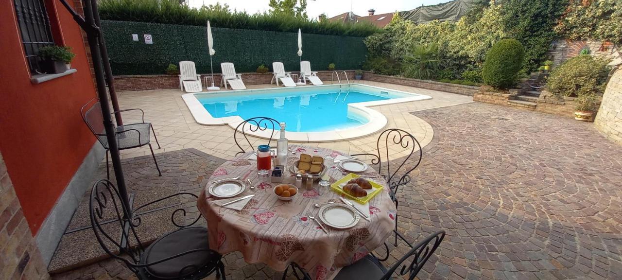 Villa Laura B&B Fossano Ngoại thất bức ảnh