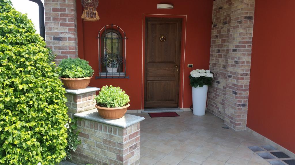 Villa Laura B&B Fossano Ngoại thất bức ảnh