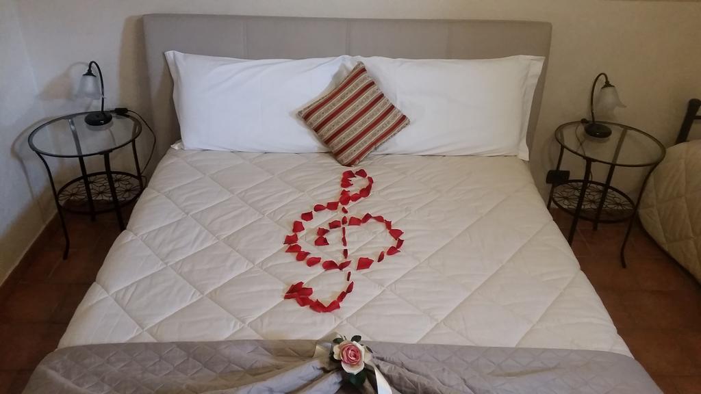 Villa Laura B&B Fossano Ngoại thất bức ảnh