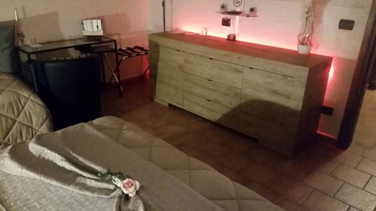 Villa Laura B&B Fossano Ngoại thất bức ảnh